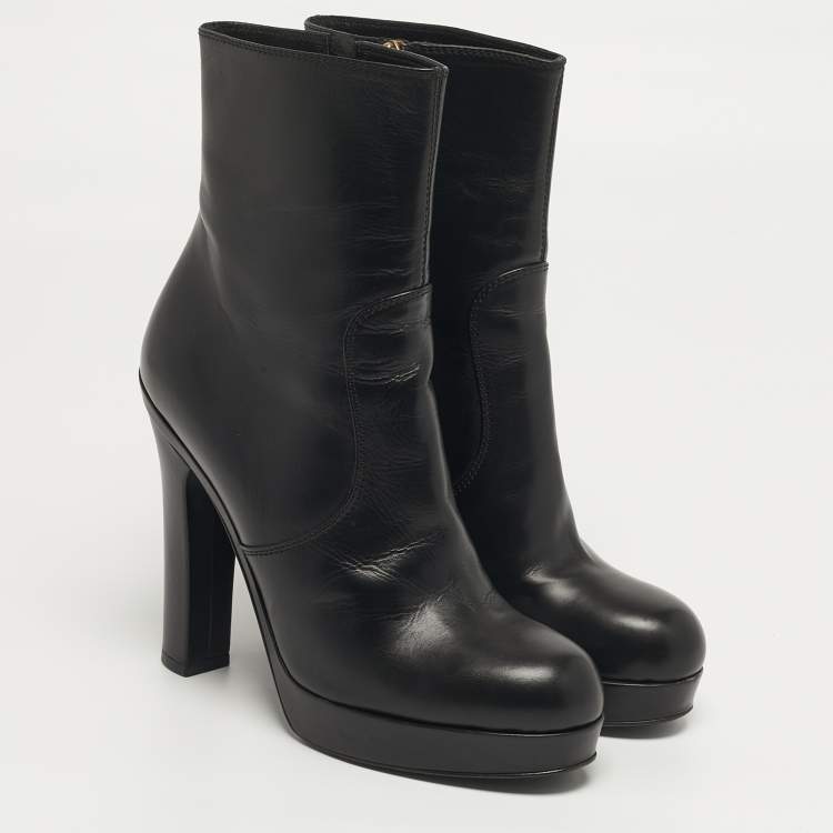 Pre Owned Yves Saint Laurent Janis Size 39 Black Leather Ankle Boots