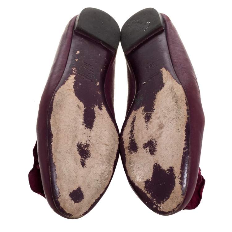 Pre Owned Yves Saint Laurent Burgundy Leather Rose Embellished Ballet Flats Size 39.5