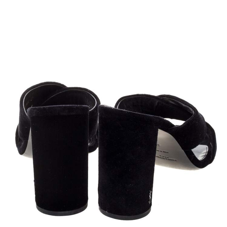 مملوكة مسبقًا Saint Laurent Paris Black Velvet LouLou Cross Strap Sandals Size 41