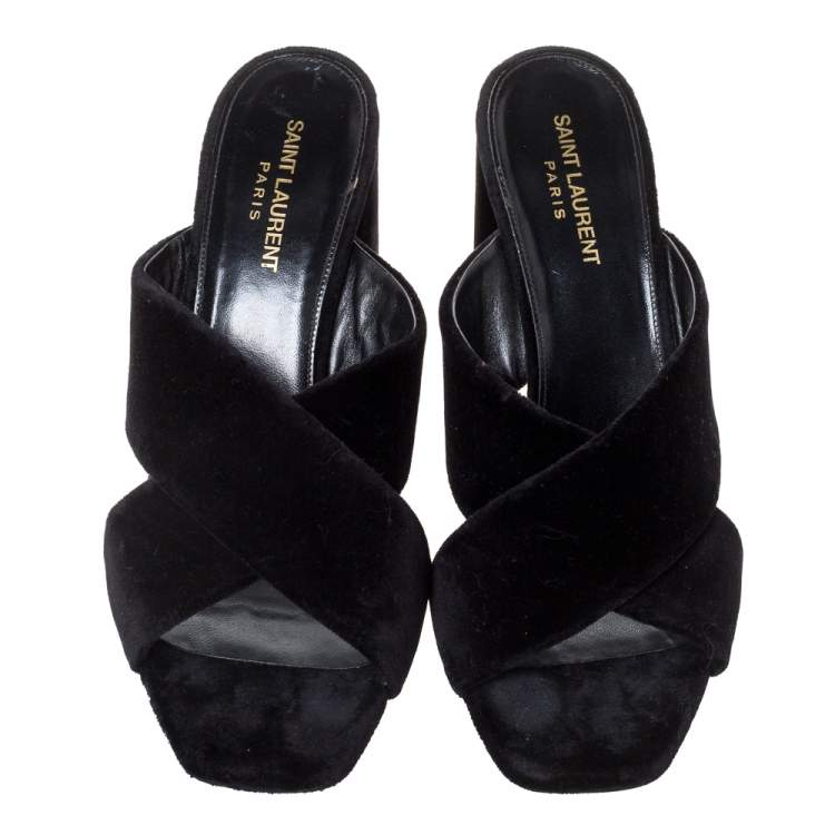 مملوكة مسبقًا Saint Laurent Paris Black Velvet LouLou Cross Strap Sandals Size 41