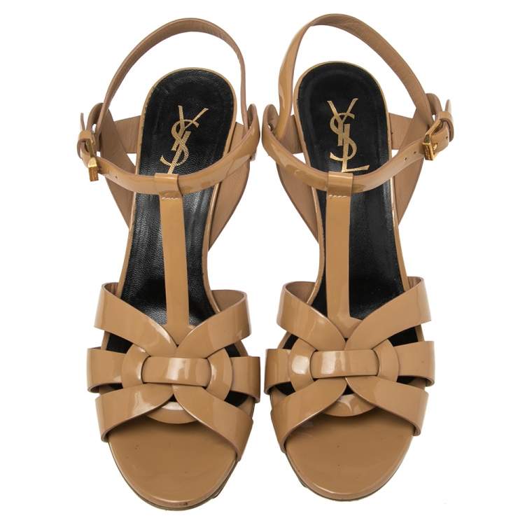 مملوكة مسبقًا Yves Saint Laurent Beige Patent Leather Tribute Sandals Size 40