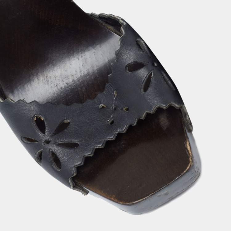 Pre Owned Yves Saint Laurent Black Cutout Leather  Slide Sandals Size 39