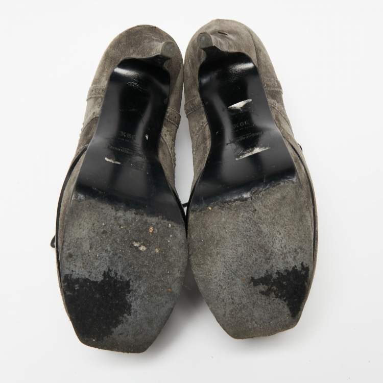 Pre Owned  Yves Saint Laurent Grey Suede Janis Booties Size 39.5