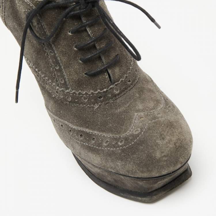 Pre Owned  Yves Saint Laurent Grey Suede Janis Booties Size 39.5