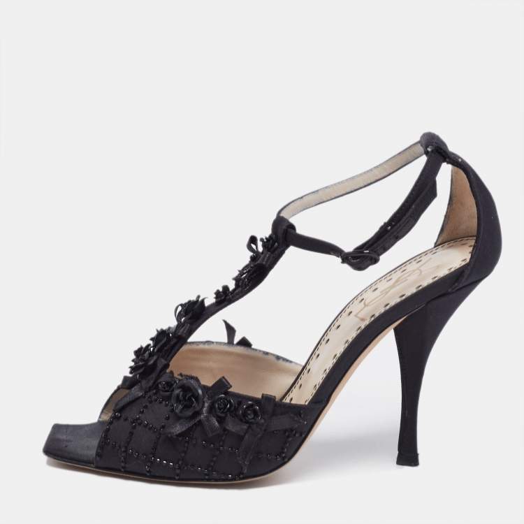 Pre Owned Saint Laurent Black Fabric Embellished Floral T-Strap Open Toe Sandals Size 37