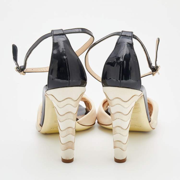 Pre Owned Yves Saint Laurent Beige/Black Satin Knotted Bow And Patent Leather Ankle Strap Sandals Size 39.5