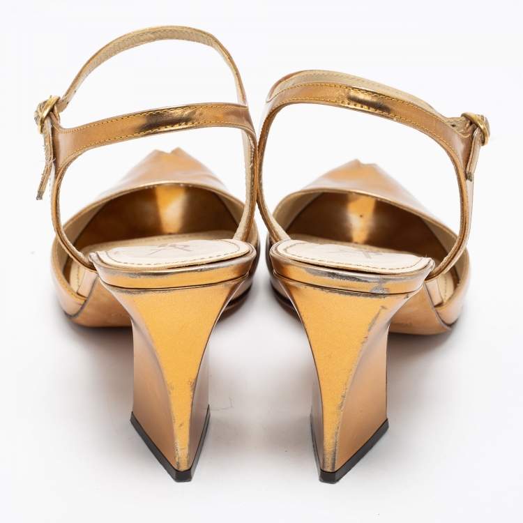 Pre Owned Yves Saint Laurent Gold Leather Ankle Strap Sandals Size 39.5
