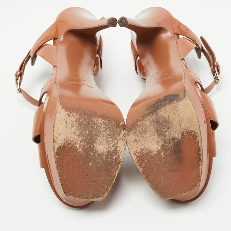 مملوكة مسبقًا Yves Saint Laurent Brown Patent Leather Tribute Sandals Size 39.5