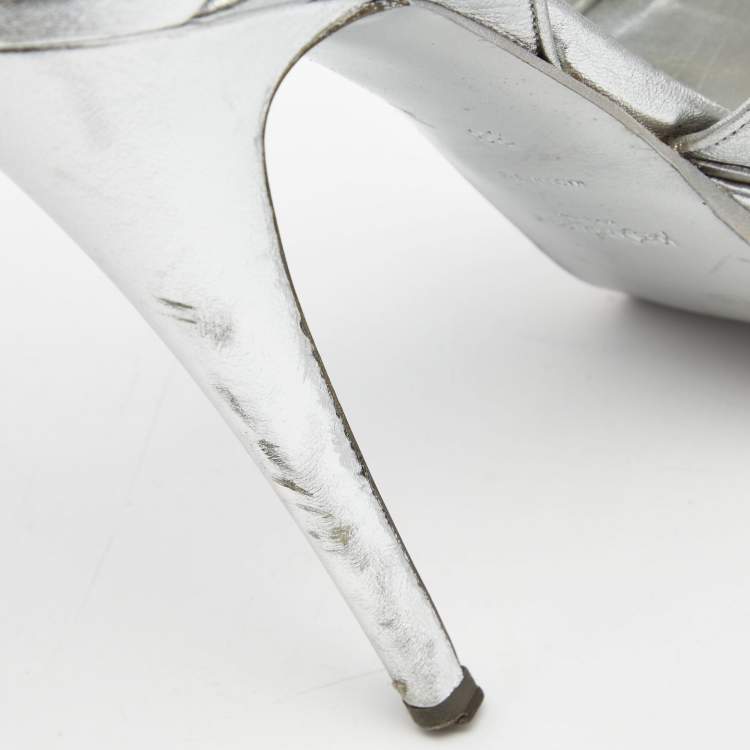 Pre Owned Yves Saint Laurent Silver leather Tribute Sandals Size 38