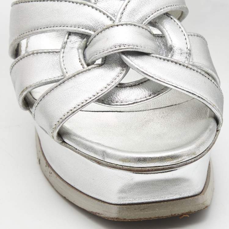 Pre Owned Yves Saint Laurent Silver leather Tribute Sandals Size 38
