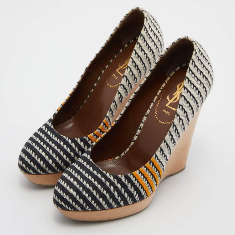 Canvas on sale wedge pumps