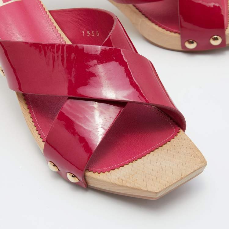 Pre Owned Yves Saint Laurent Pink Patent Leather and Wood Loulou Criss Cross Mules Size 40