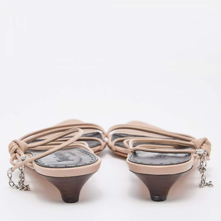 مملوكة مسبقًا Yves Saint Laurent Beige Leather Slingback Sandals Size 36.5