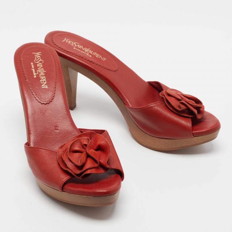 Pre Owned Yves Saint Laurent Dark Orange Leather Flower Applique Clogs Size 39