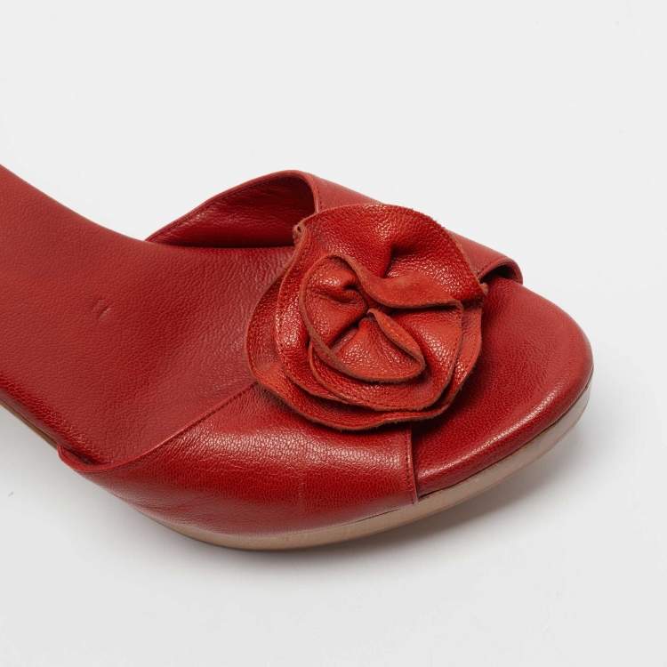 Pre Owned Yves Saint Laurent Dark Orange Leather Flower Applique Clogs Size 39