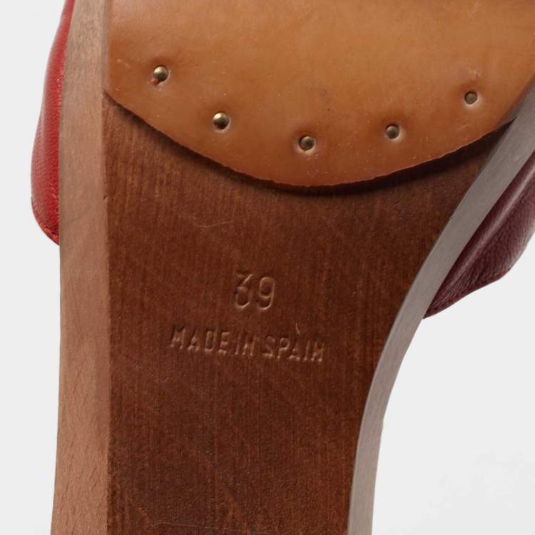 Pre Owned Yves Saint Laurent Dark Orange Leather Flower Applique Clogs Size 39