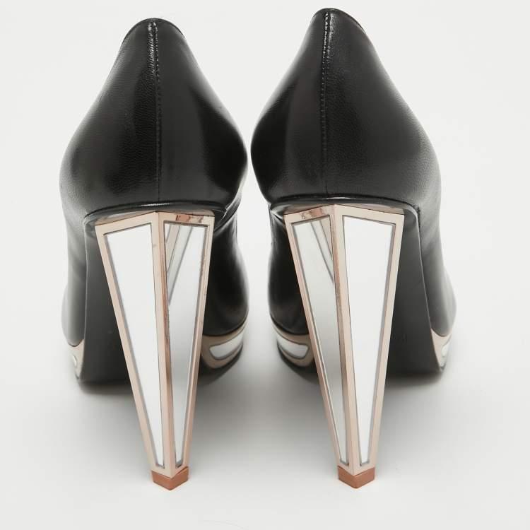 Pre Owned Yves Saint Laurent Black Leather Mirror Heel Platform Pumps Size 38.5