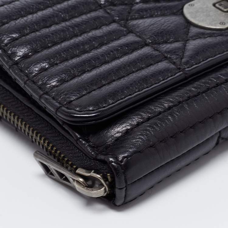 Pre Owned Zadig and Voltaire Black Quilted Leather Continental Wallet