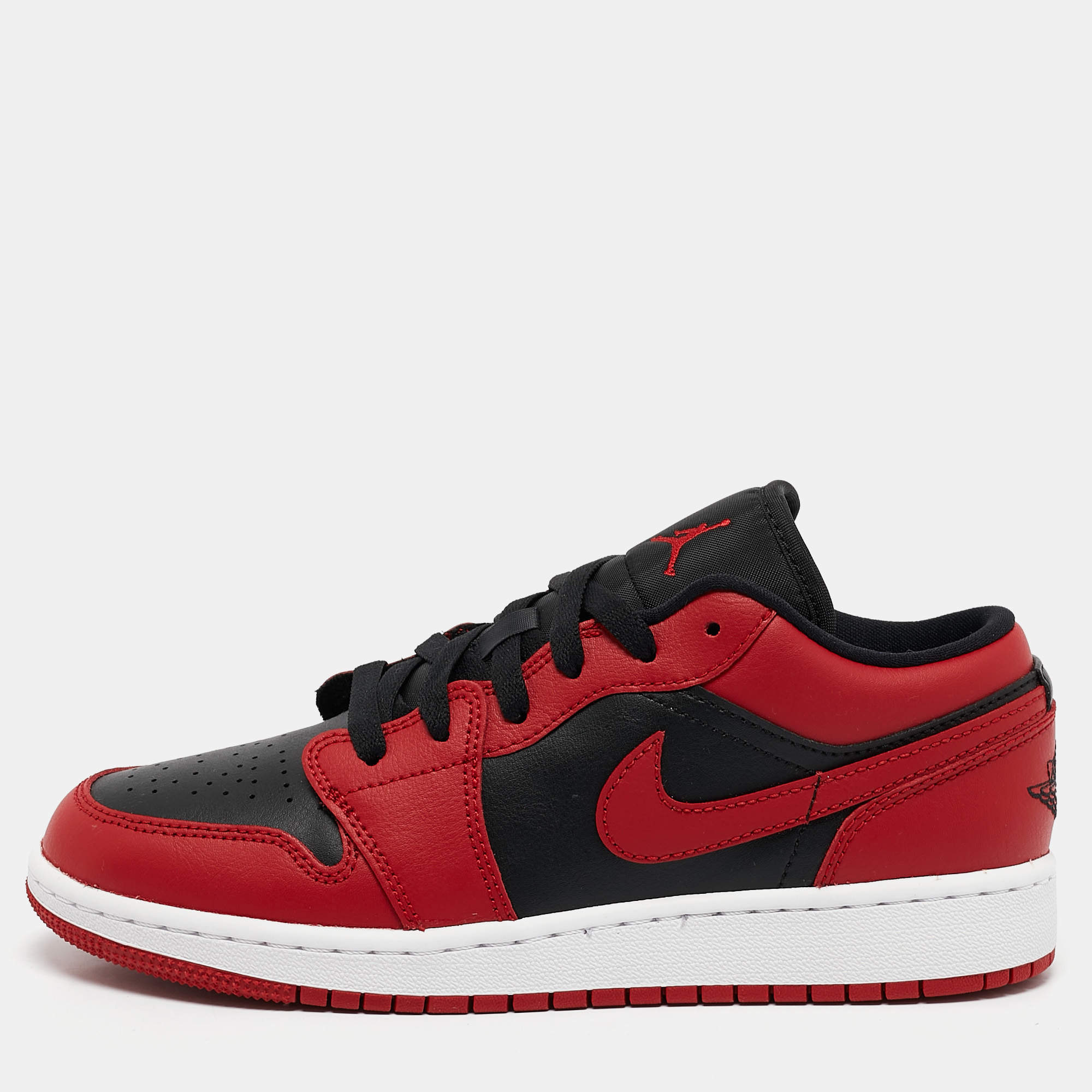 Pre Owned Air Jordans Red/Black Leather Jordan 1 Low Reverse Bred Sneakers Size 38.5 (GS)