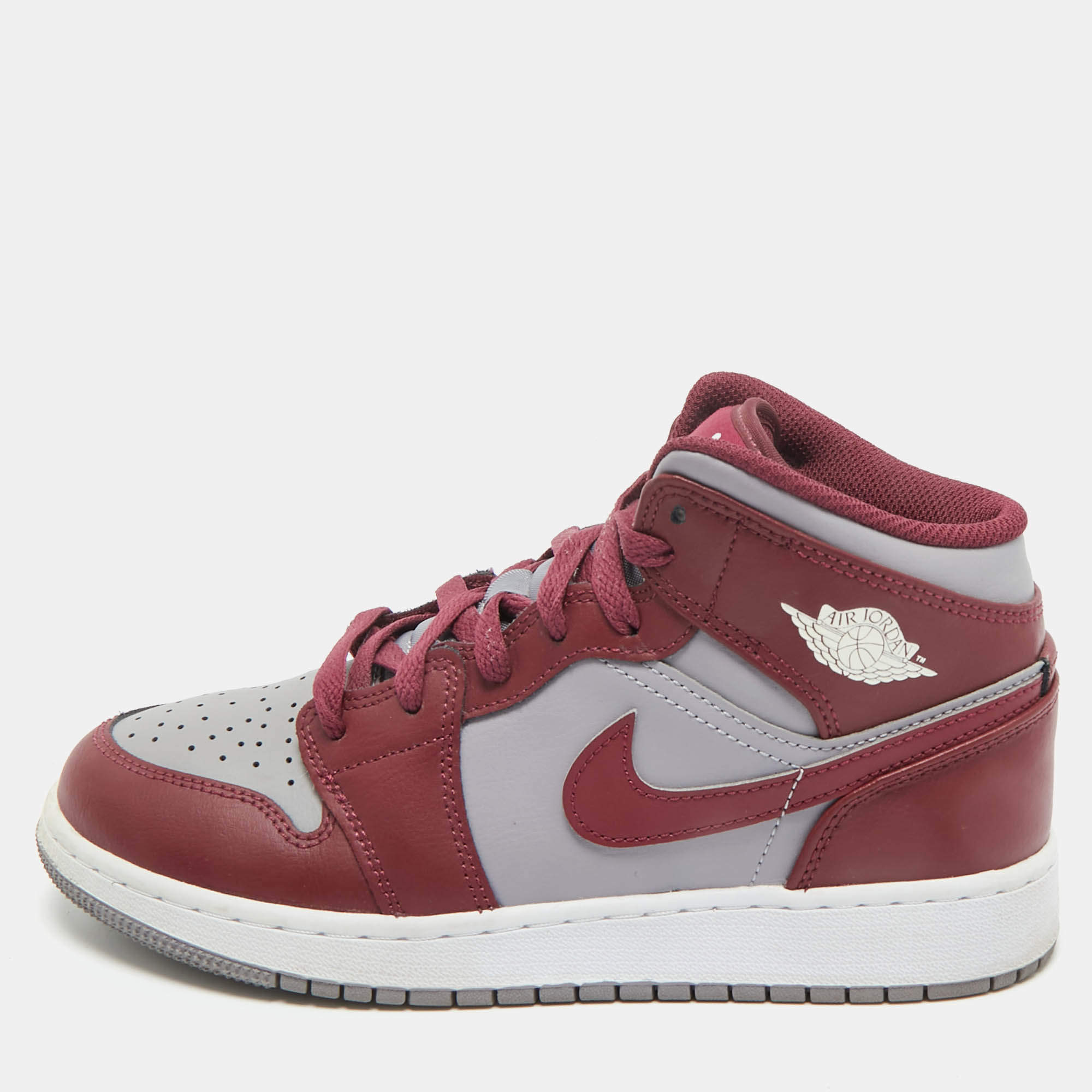 Pre Owned Air Jordans Burgundy/Grey Leather Jordan 1 Mid Cherrywood Red Sneakers Size 38
