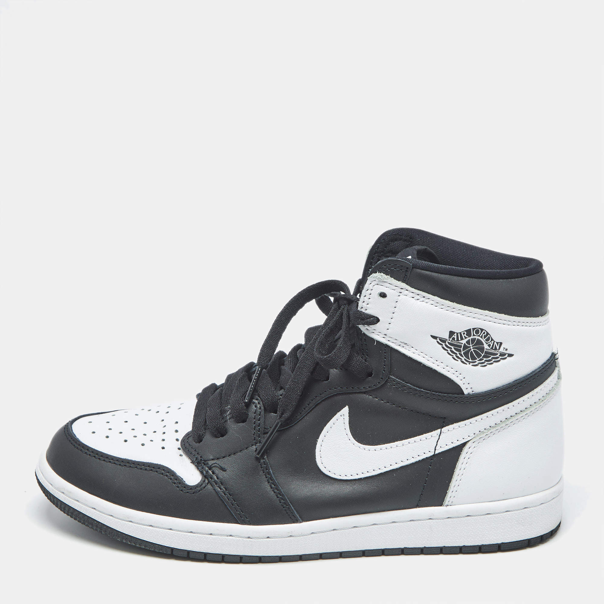 Pre Owned Air Jordans Black Leather Jordan 1 Retro High OG Black White Sneakers Size 41