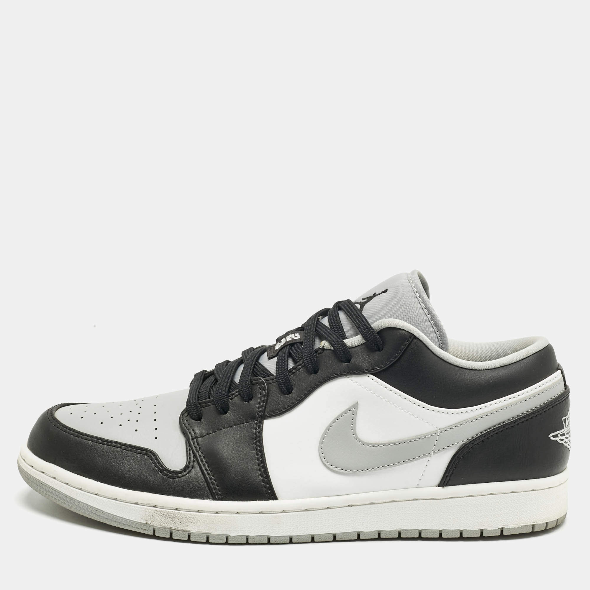 مملوكة مسبقًا حذاء رياضي اير جوردن جوردن 1 منخفض جلد برغندي/أسود داكن بنجر أسود مقاس 40.5