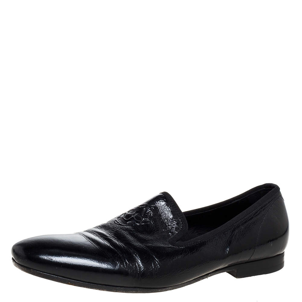 Pre Owned Alexander McQueen Black Patent Embossed Skull Detail Smoking Slippers Size 44