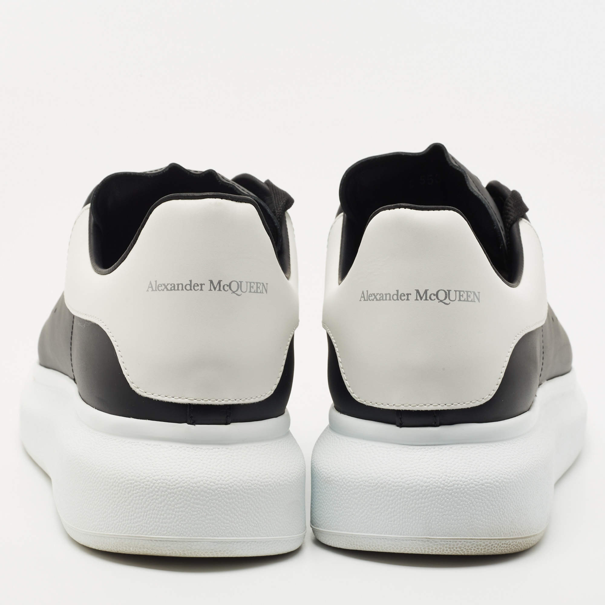 Oversized Sneakers - Alexander Mcqueen - Black/White - Leather Multiple  colors ref.731870 - Joli Closet