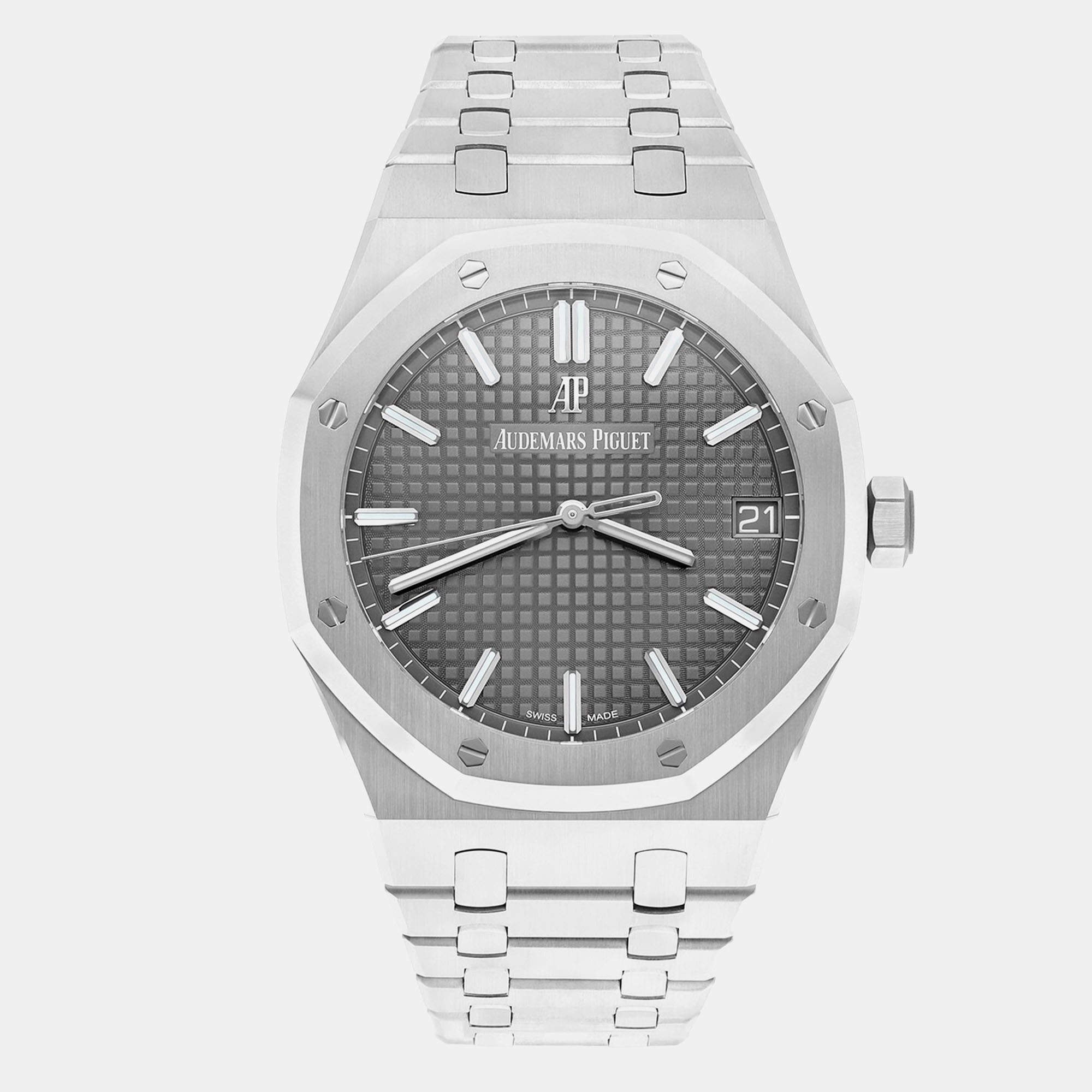 Pre Owned Audemars Piguet Royal Oak 15500ST.OO.1220ST.02 Automatic Silver Stainless Steel Men's Wristwatch 41 mm