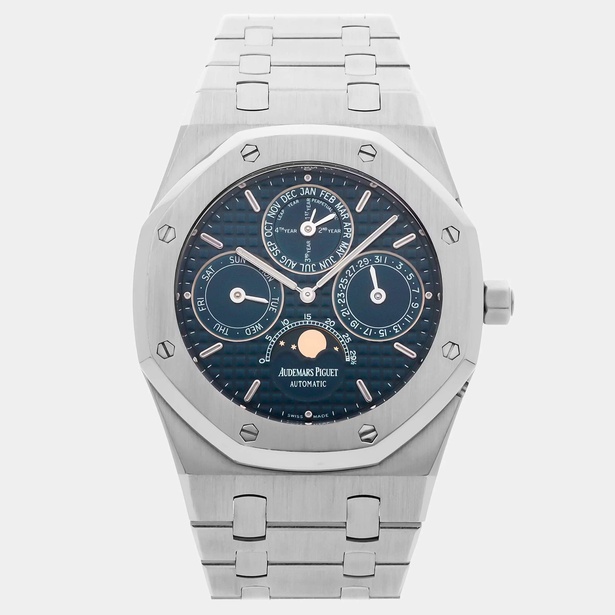 مملوكة مسبقًا Pre-Owned Audemars Piguet Royal Oak Perpetual Calendar 25820ST.OO.0944ST.05 Blue Automatic Stainless Steel Men's Wristwatch 39 MM