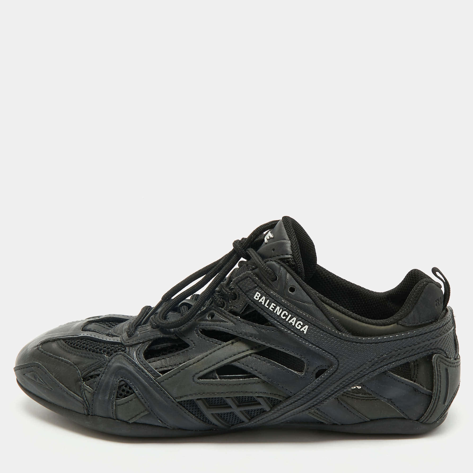 مملوكة مسبقًا حذاء بالنسياقا درايف شبك وجلد صناعي أسود مقاس 40