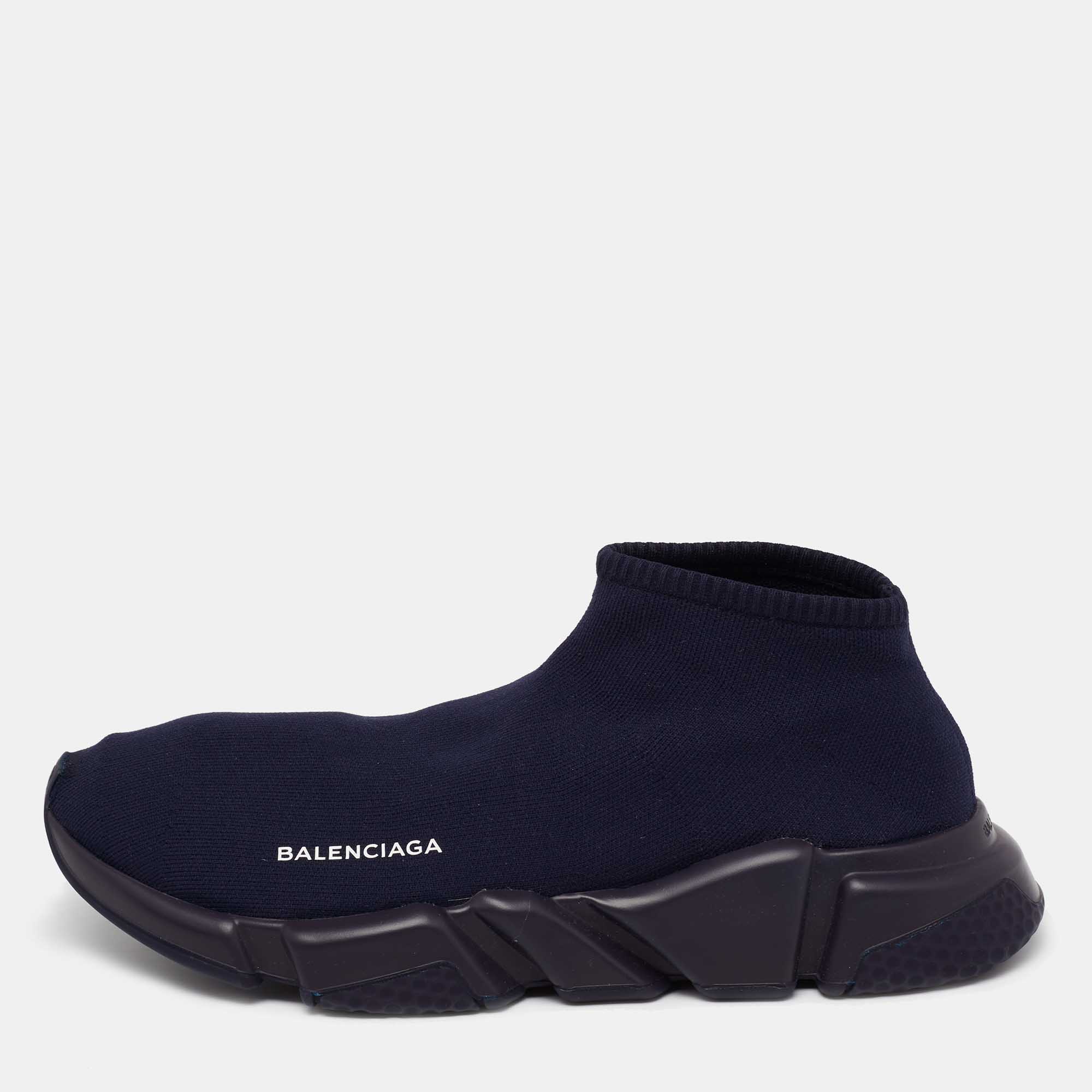 Navy blue balenciaga 2025 speed trainer