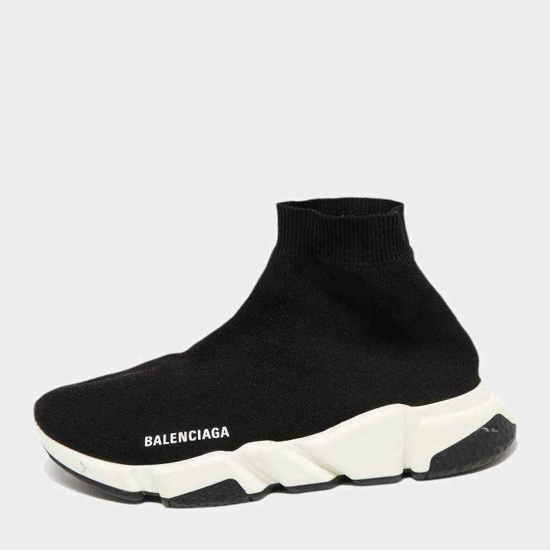 Pre Owned حذاء رياضي بالنسياغا سبيد قماش تريكو أسود عنق مرتفع مقاس 42