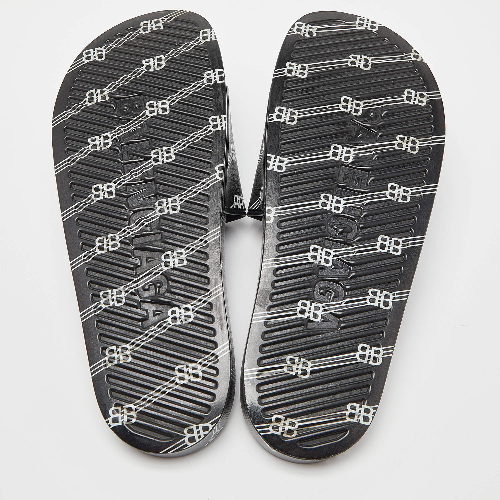 Balenciaga Black/White Rubber All Over Logo Pool Slides Size 44 Balenciaga