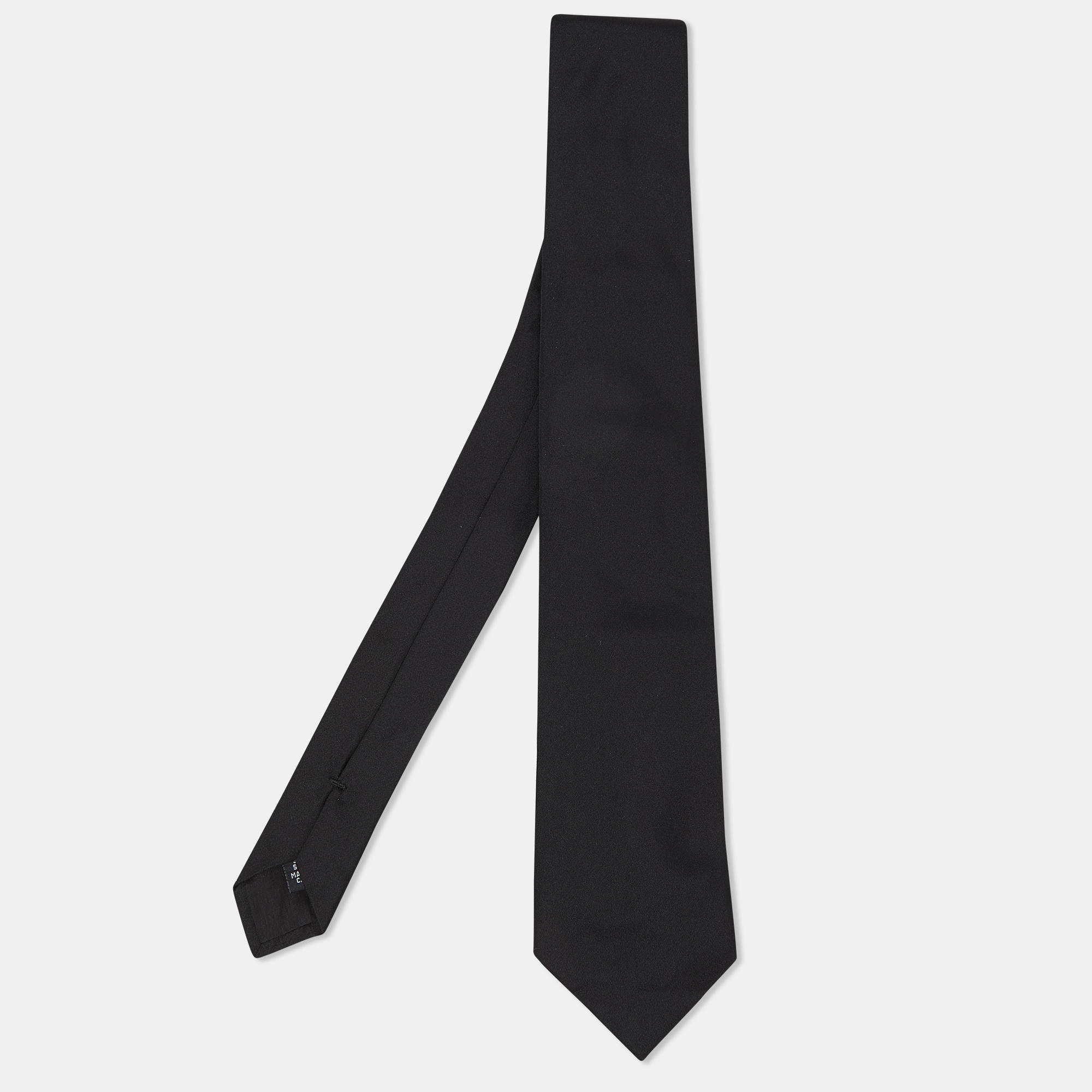 Pre Owned Boss By Hugo Boss Black Silk Skinny Tie