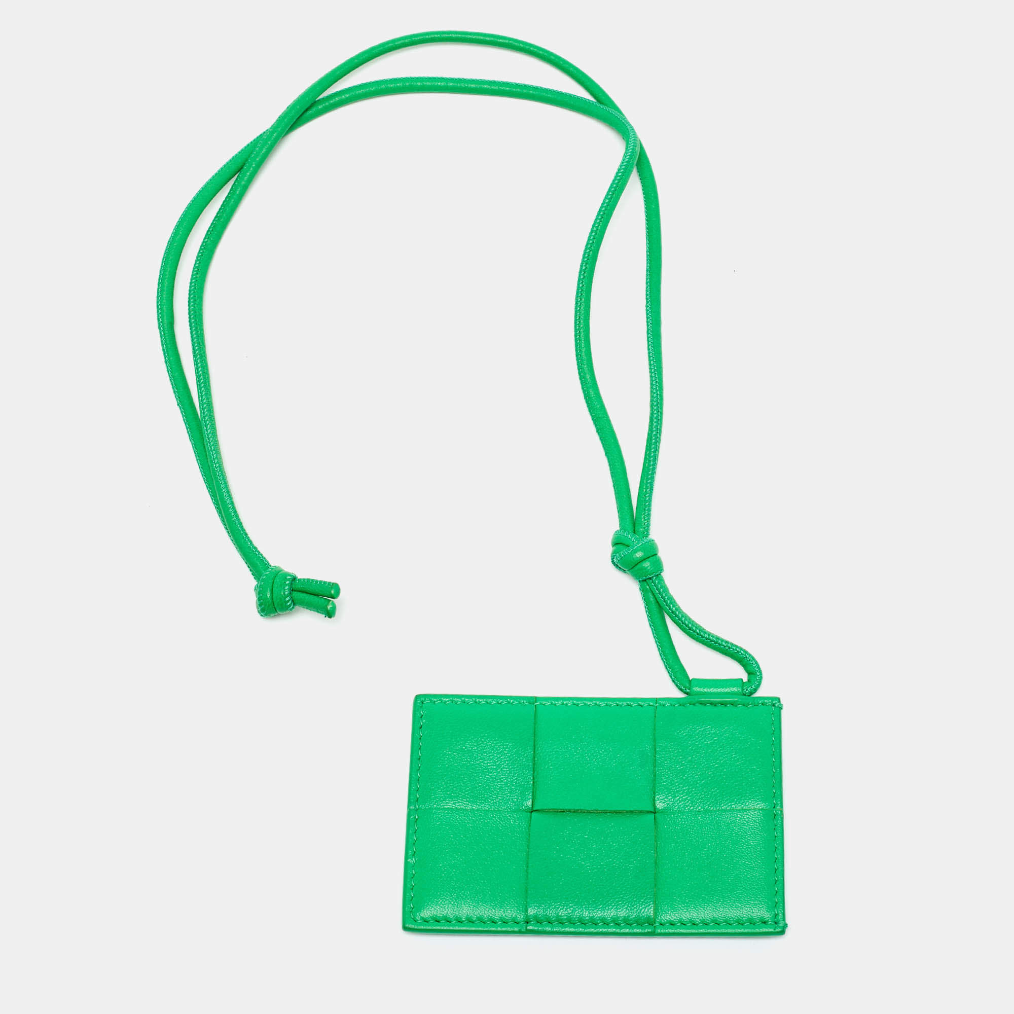 Pre Owned Bottega Veneta Green Intrecciato Leather Cassette Badge Holder