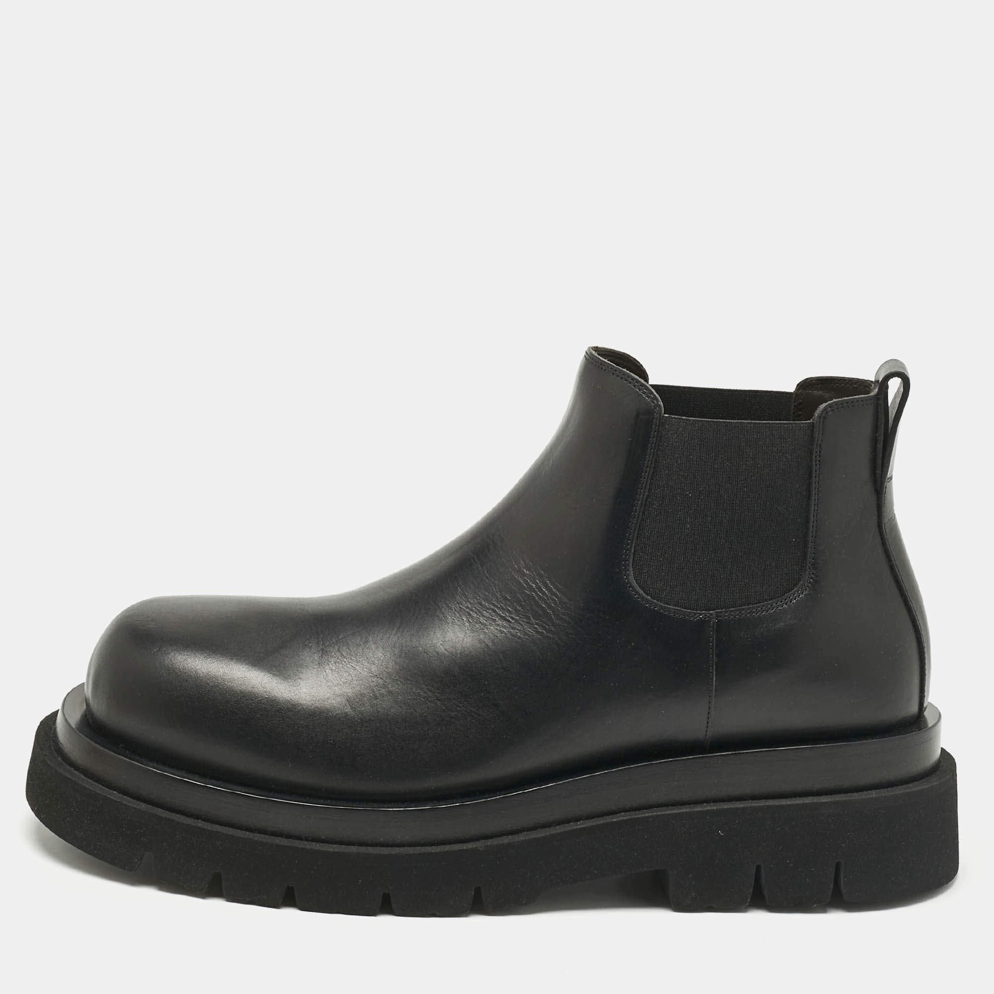 Pre Owned Bottega Veneta Black Leather Lug Chelsea Boots Size 44