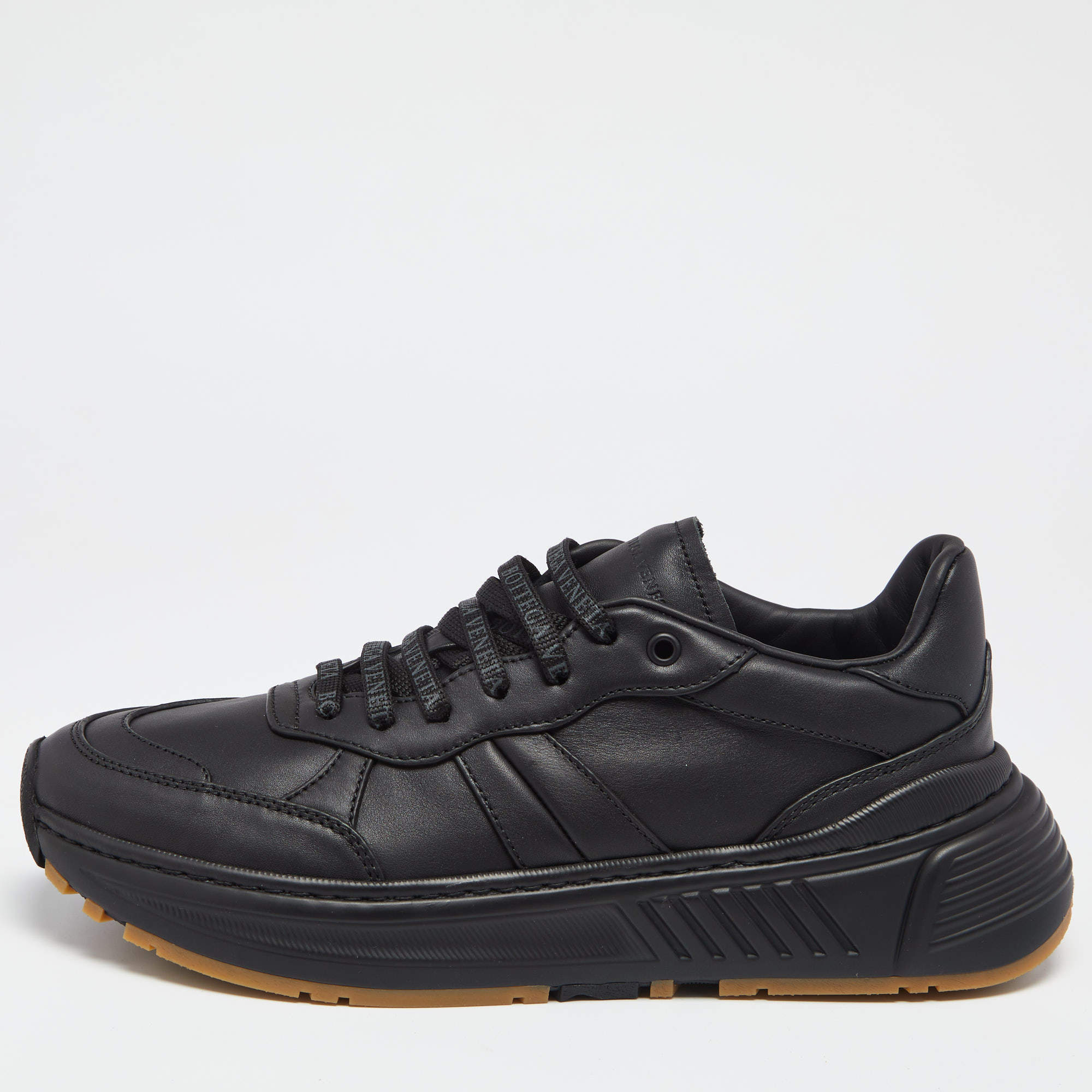 Bottega Veneta Black Leather Low Top Lace Up Sneakers Size 42 