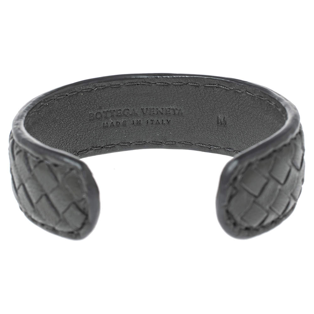 Pre Owned سوار بوتيغا فينيتا جلد إنترشياتو رصاصي مفتوح مقاس متوسط - ميديوم