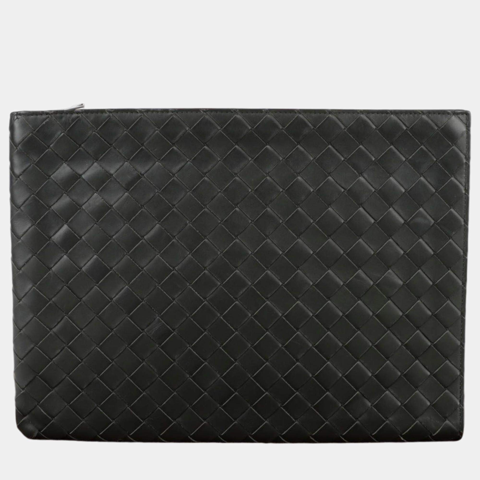 Bottega Veneta  Intrecciato Leather Half Zipper Pouch