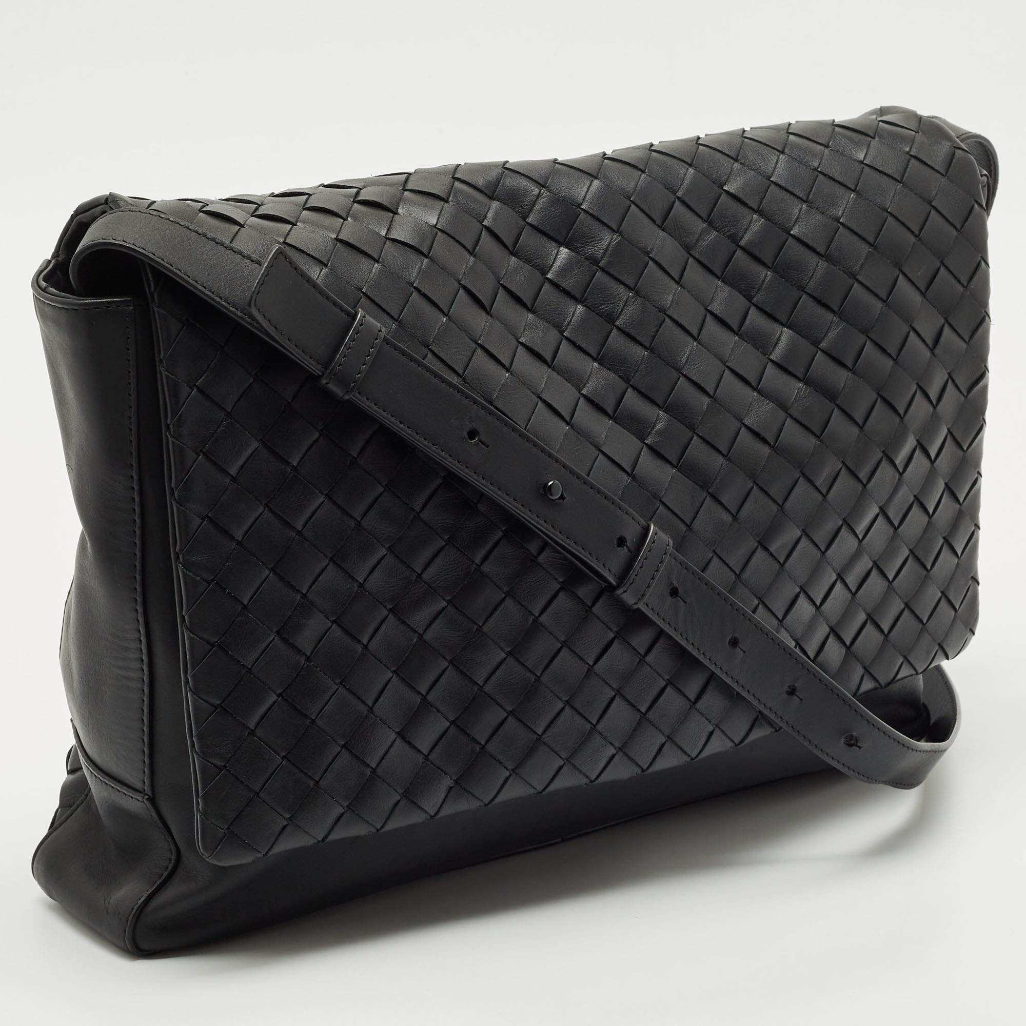 Bottega Veneta Black Nylon Paper Bucket Bag Bottega Veneta | TLC