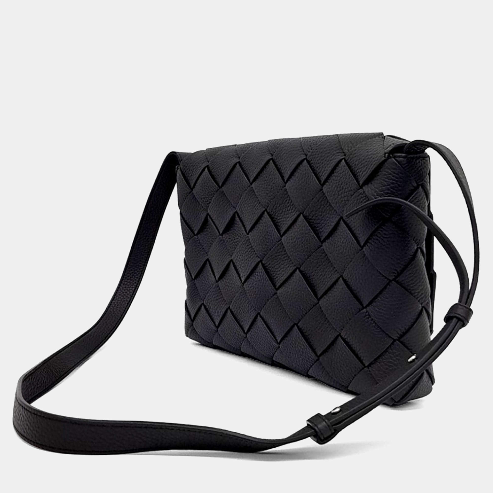 Bottega Veneta Black Intrecciato Leather Pocket Zip