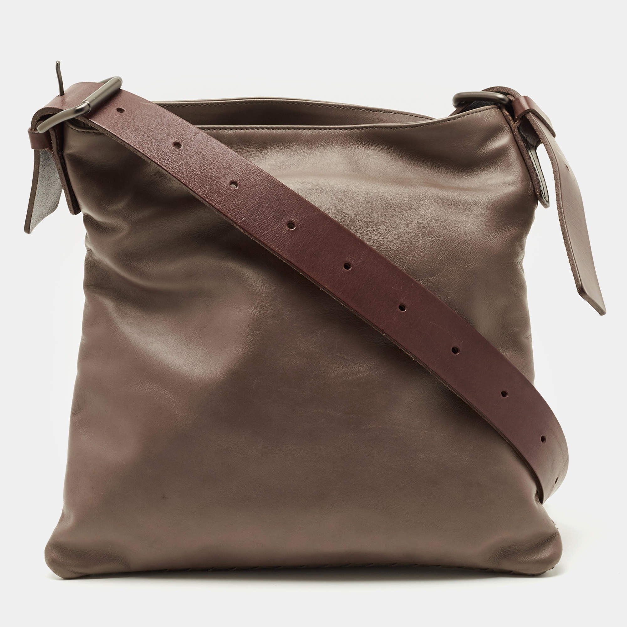 Pre Owned Bottega Veneta Dark Beige Leather Messenger Bag