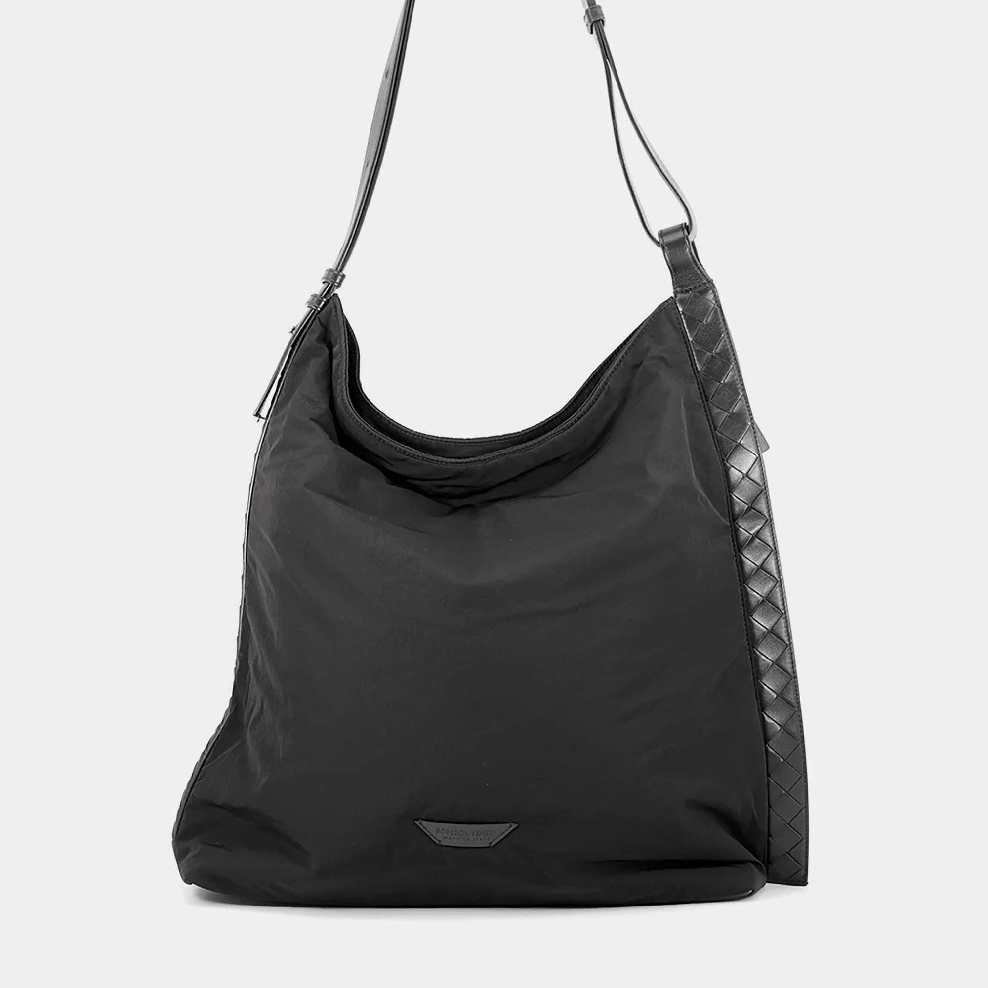 مملوكة مسبقًا Bottega Veneta Crossboard Hobo Black Nylon Leather Shoulder Bag