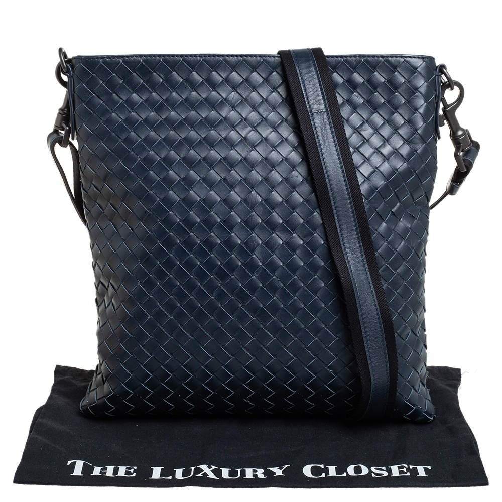 BOTTEGA VENETA Intrecciato Leather Messenger Bag for Men  Leather messenger,  Messenger bag men, Leather messenger bag
