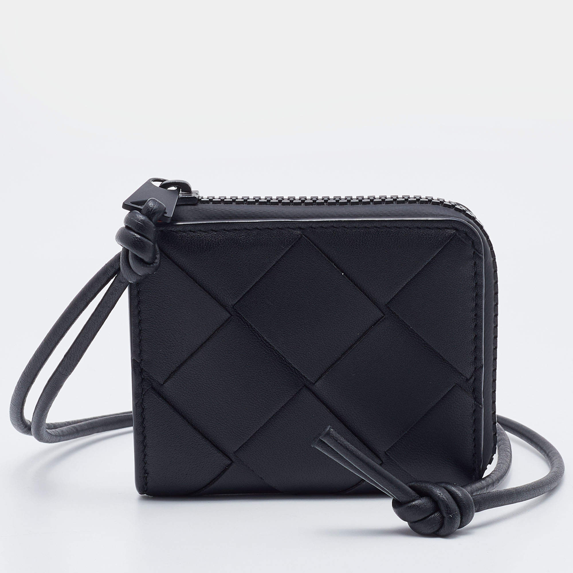 NEW Bottega Veneta Intrecciato Leather Zip Around Crossbody Bag Messenger  BLACK