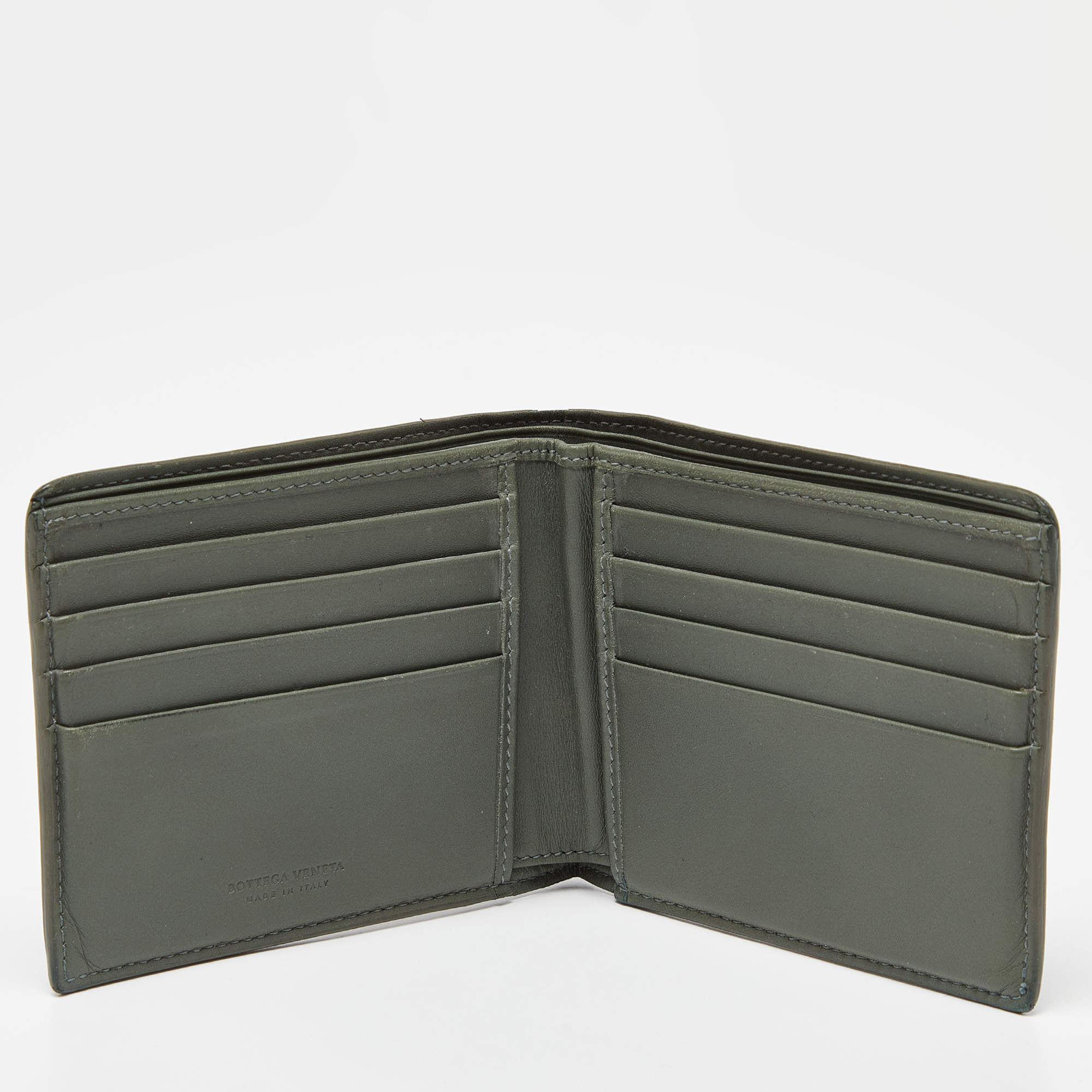 Bottega veneta man deals wallet