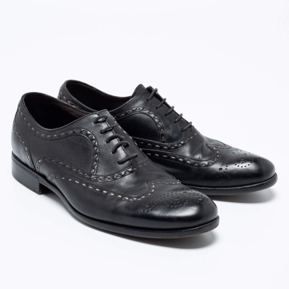 BOTTEGA VENETA: brogue shoes for man - Black  Bottega Veneta brogue shoes  763737V2WX0 online at