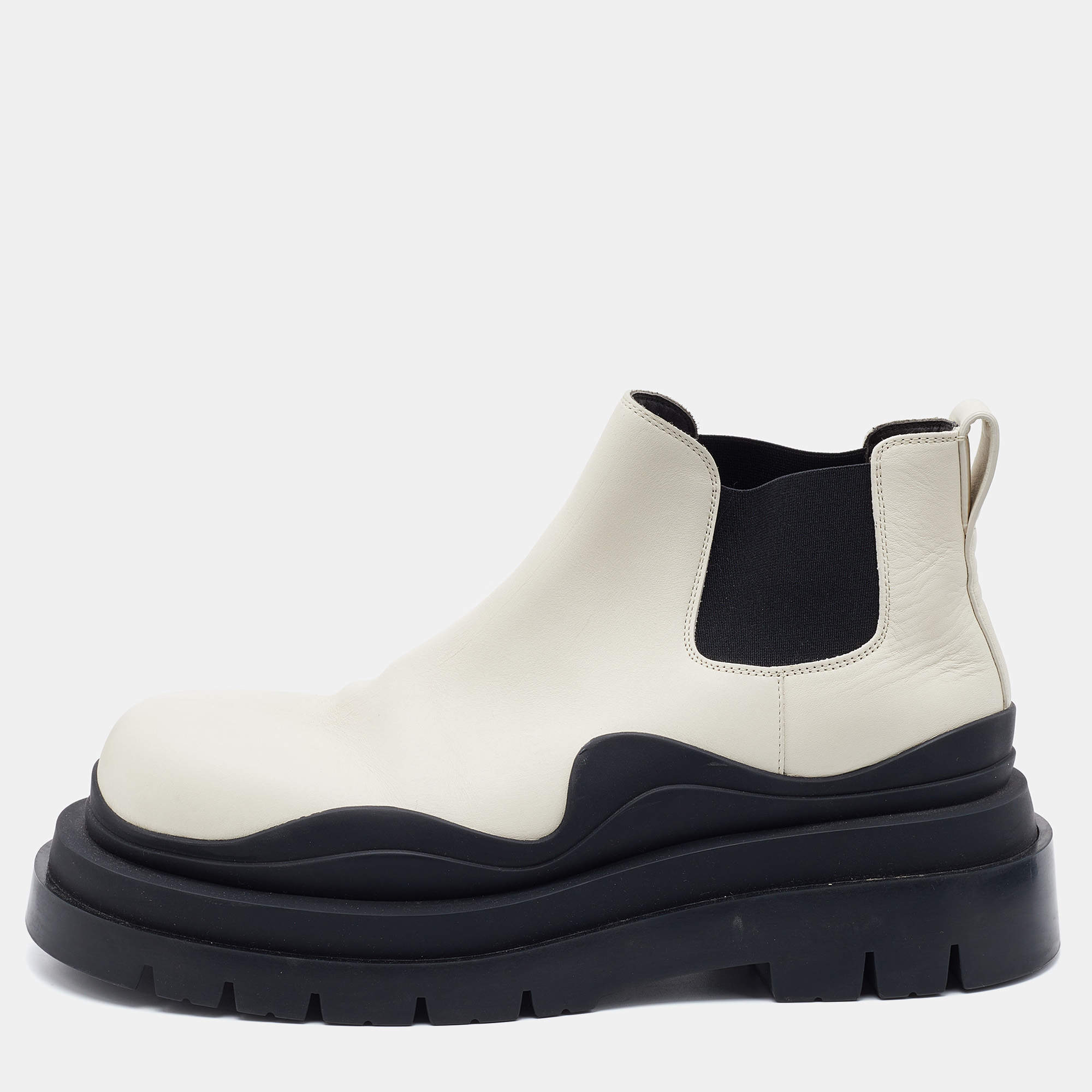 Pre Owned Bottega Veneta White Leather Tire Ankle Boots Size 44