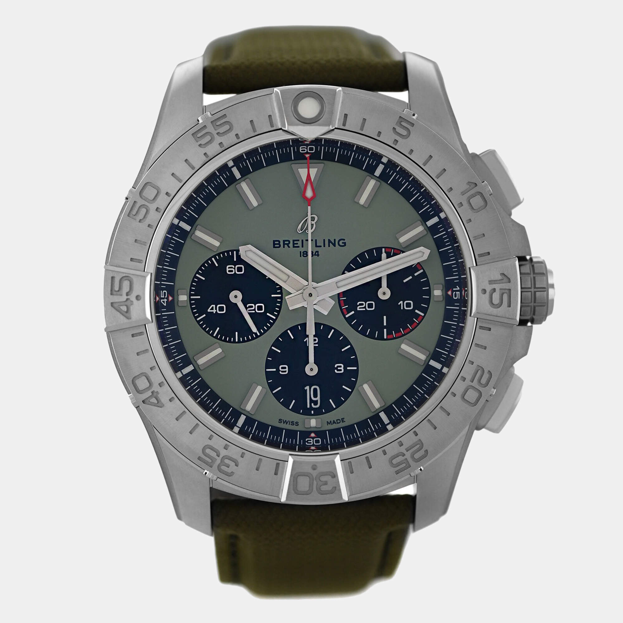 Breitling Green Stainless Steel Avenger AB0147101L1X1 Automatic Men's Wristwatch 44 mm
